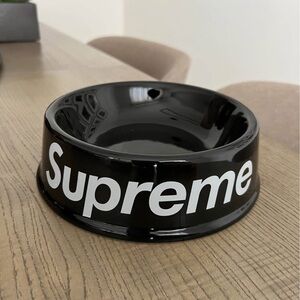 Supreme Glossy Black Pet Bowl